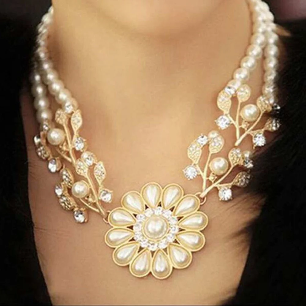 

Luxury Simulated Pearl Chain Rhinestone Crystal Flower Choker Necklace Bead Work Jewelry for Women