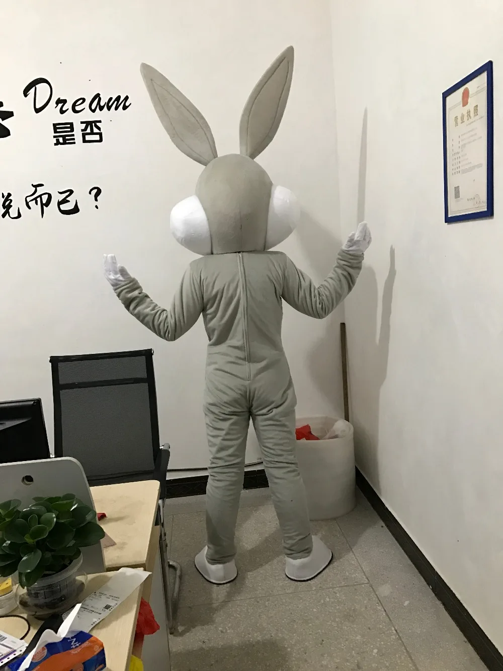 Лидер продаж Профессиональный Пасхальный кролик маскарадный костюм кролик и жуки Банни взрослый талисман для продажи