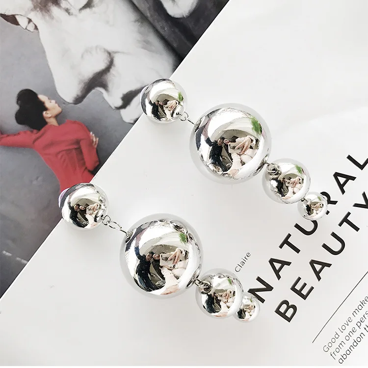 

Korean Simple Design Silver Color Metal Charm Spherical Pendant Long Earrings Ladies Cute Earring brincos Dangle Jewelry