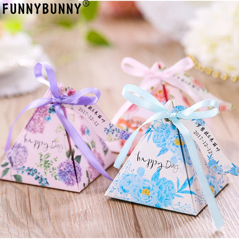 

FUNNYBUNNY Triangular Pyramid Gift Box Wedding Favors Gifts Candy Boxes Guests
