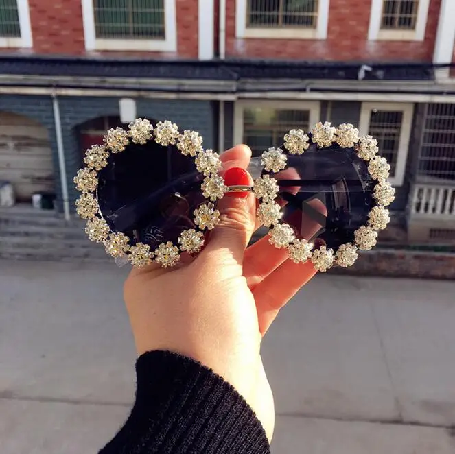

Fashion Designer Handmade Vintage Polit &Round Sunglasses Crystal&Rhinestone Luxury ladies Sunglasses Beach&Party Women