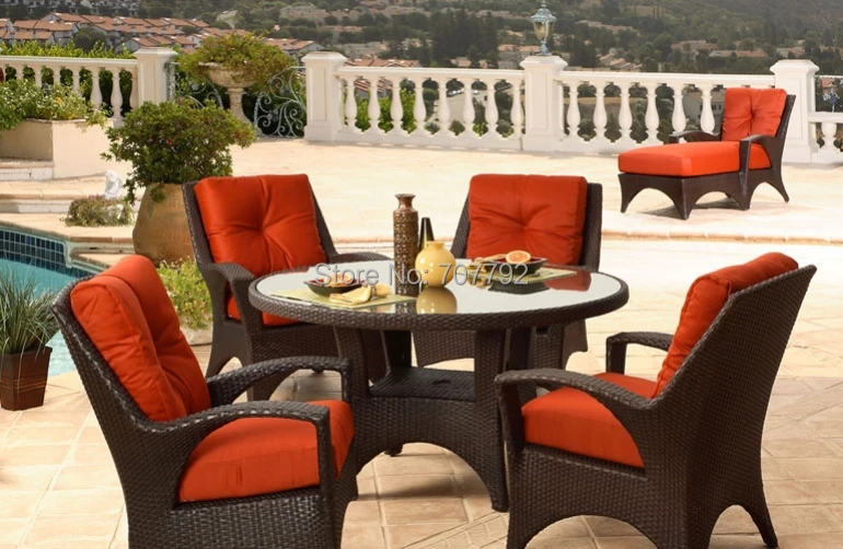 Newest Design Outdoor Garden 4 Seater Wicker Luxury Dining Table
