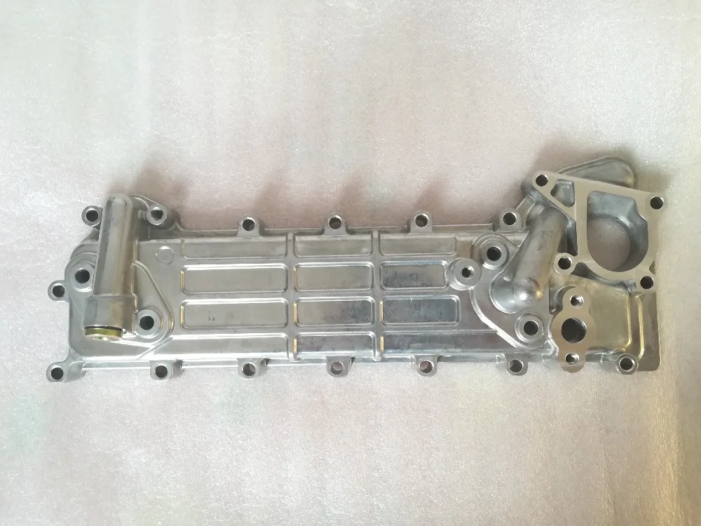 Крышка масляного радиатора для дизельного двигателя Isuzu NPR NKR NQR 4.3L 4HF1 |