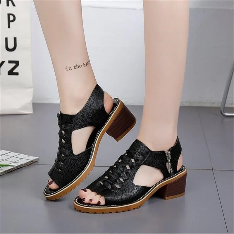 2020 Hot Vintage Elegant Mid Square Heel Women's Sandals Summer Style Peep Toe Cross Tied Side Zip Design Shoes Woman AX52