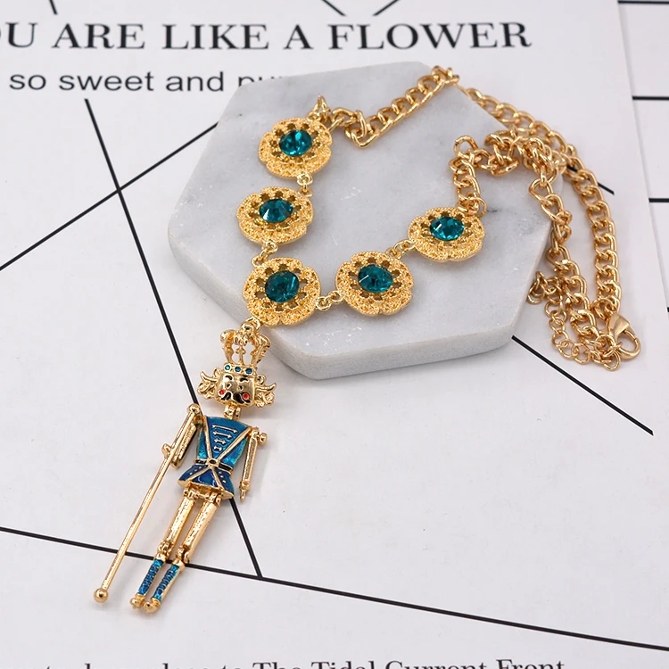 

autumn and winter Baroque King doll shape necklaces Korean metal personality fashion sweater chains jewelry