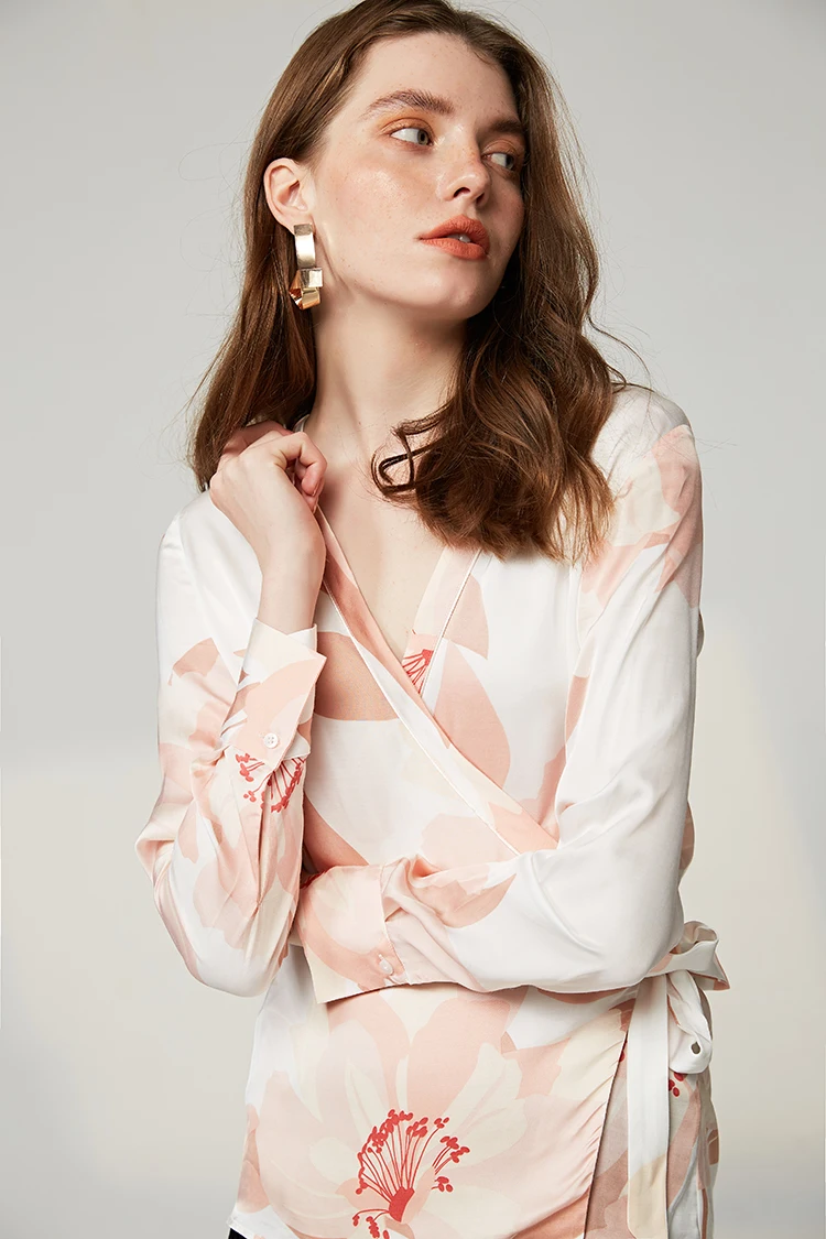 

2018 new v-neck floral print wrap waist belted blouse for women