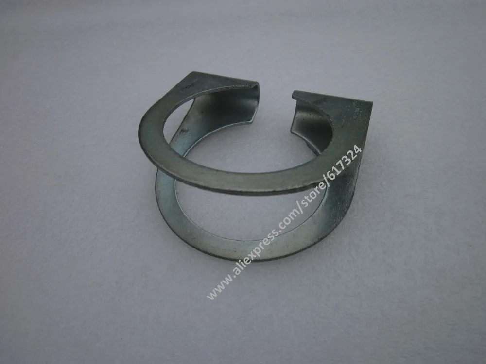 

Fengshou tractor Estate FS-180 FS184, the clip for silencer (the old type)