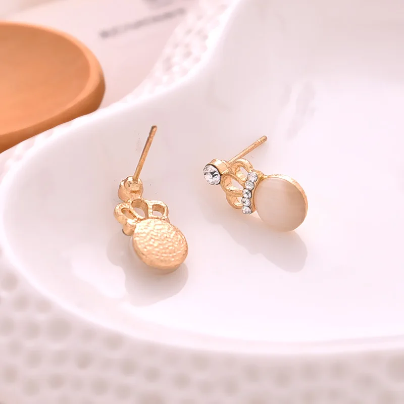 Серьги E187, модная Корейская новинка, Опаловая, яркая, маленькая корона, серьги, опт, 2 юаня, товары для магазина