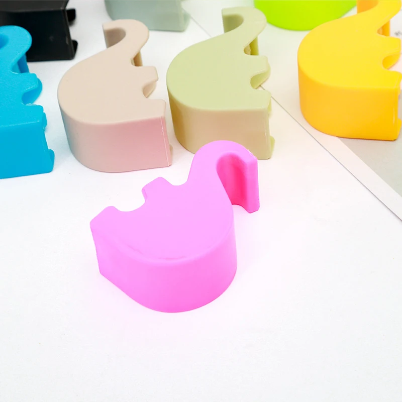 

5Pcs Universal Mini Elephant Smart Phone Table Desk Mount Stand Holder for Mobile Phone Tablets WIF66