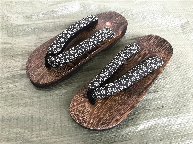 WHOHOLL Geta Anime Anime Cosplay Costumes Japanese Geta Sandals Summer Sandals Men Flat Wooden Shoes Clogs Slippers Flip-flops