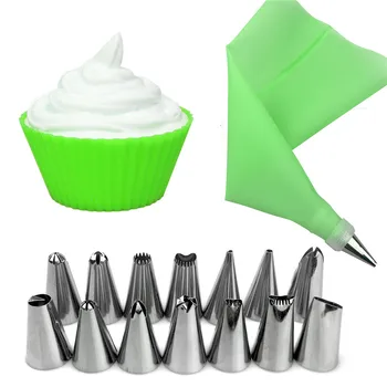 

16PCS/Set Silicone Kitchen Accessories Icing Piping Cream Pastry Bag +14 Stainless Steel Nozzle Set DIY Cake Decorating Tips Set