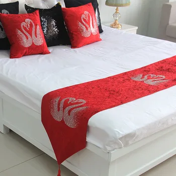 

Veemi Diamond Ironing Swan Red Bedspreads Luxury Style Bed Runner Throw Bedding Queen King Bed Cover Towel Home Hotel Decoration