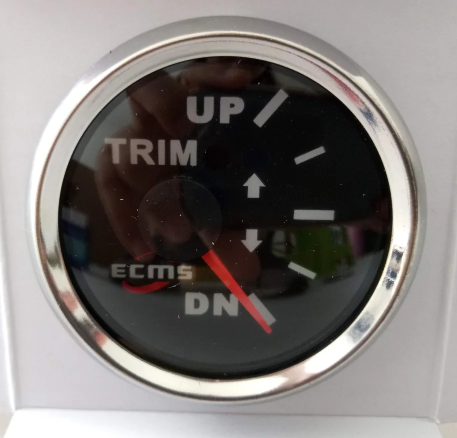 Судовой лодочный прибор измерения продольного наклона 167-10OHM 9-32 V 52mm 316L хром безель с черным циферблатом 800-00089