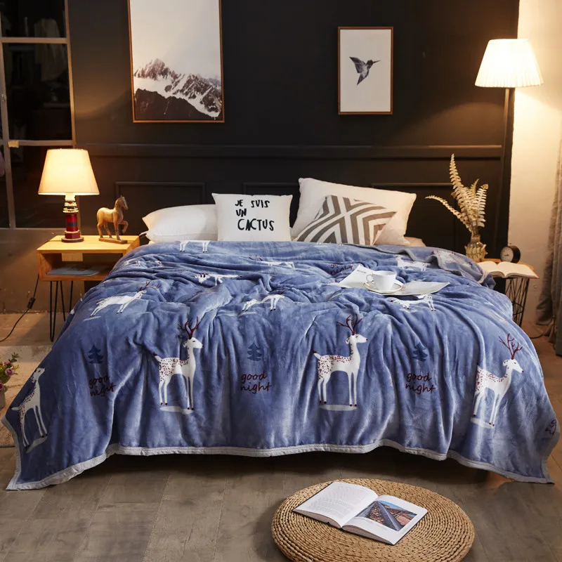 

Cartoon Fawn Pattern Bedspread Blanket 200x230cm High Density Soft Flannel Blanket To On For The Sofa/Bed/Car Portable Plaids