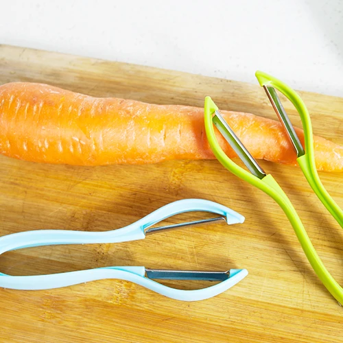 

Multipurpose Candy color can hang double sided peeler 16.5*6.2*2.1cm free shipping