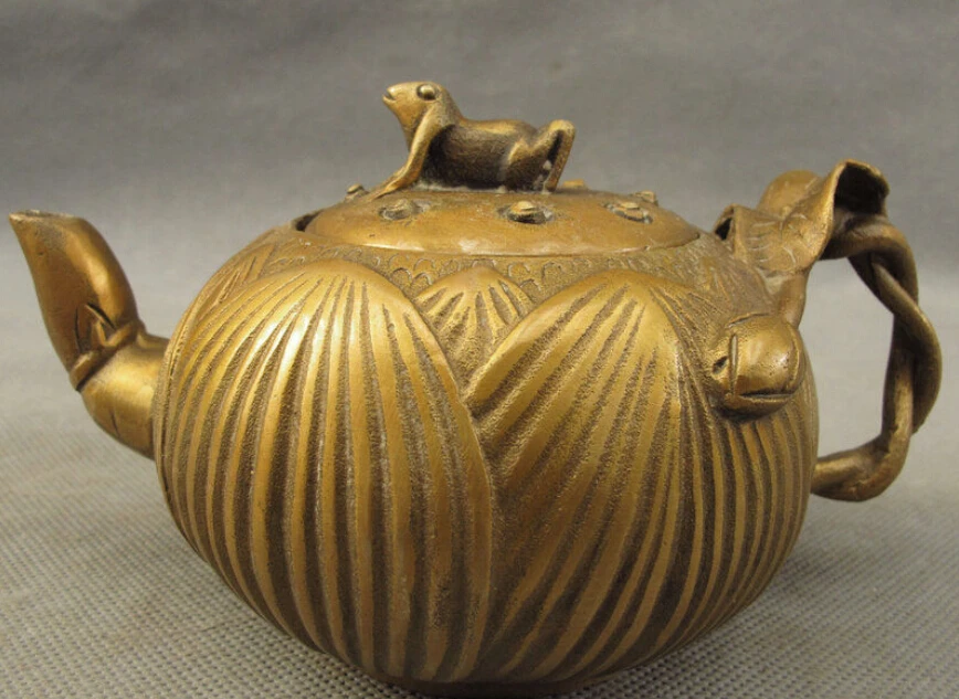 

Chinese Bronze Auspicious Jump Frog Lotus Leaf Statue Handle Wine Pot Teapot