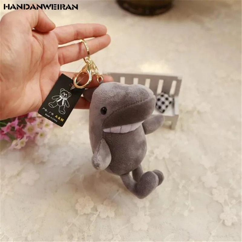 

HANDANWEIRAN 1PCS Big Mouth Shark Key Chain Plush Toy Sharks Doll Couple Holiday Wedding Toys Gift Pendant Female 13CM