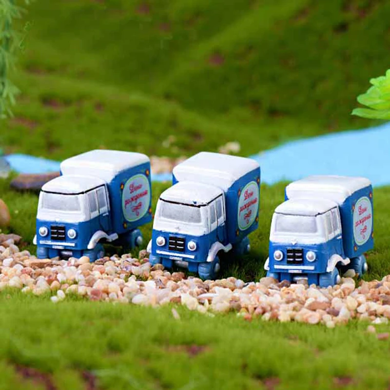 

1/2PCS Mini Micro Small Trucks Miniature House Fairy Bonsai Terrarium Ornament Landscaping Decor Garden Home Decoration