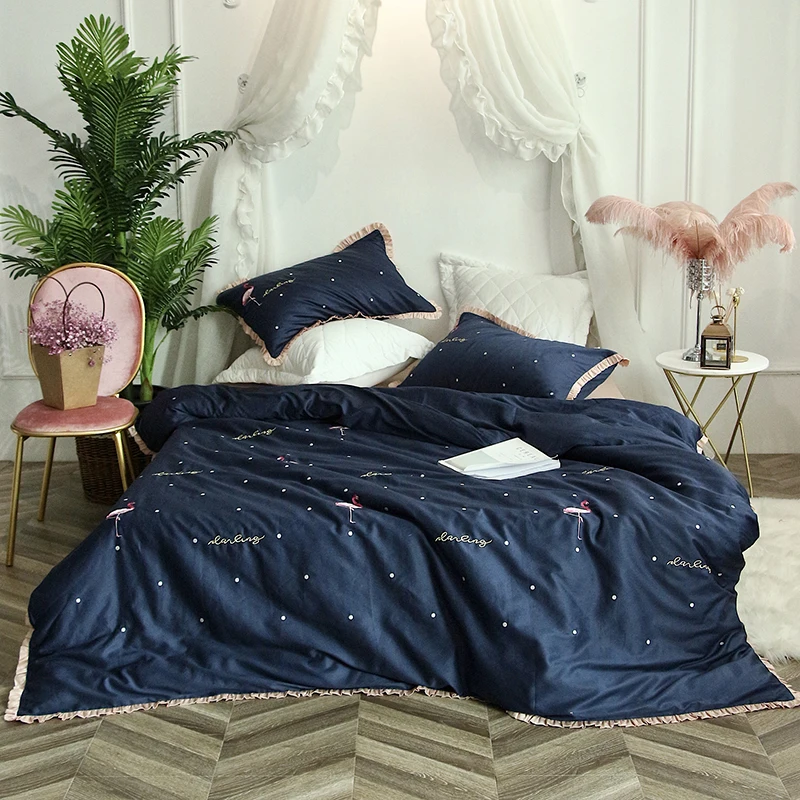 

2018 New Embroidered bedding sets comforter set luxury king size bedding set 4/7pcs duvet cover Pillowcase Bedlinen