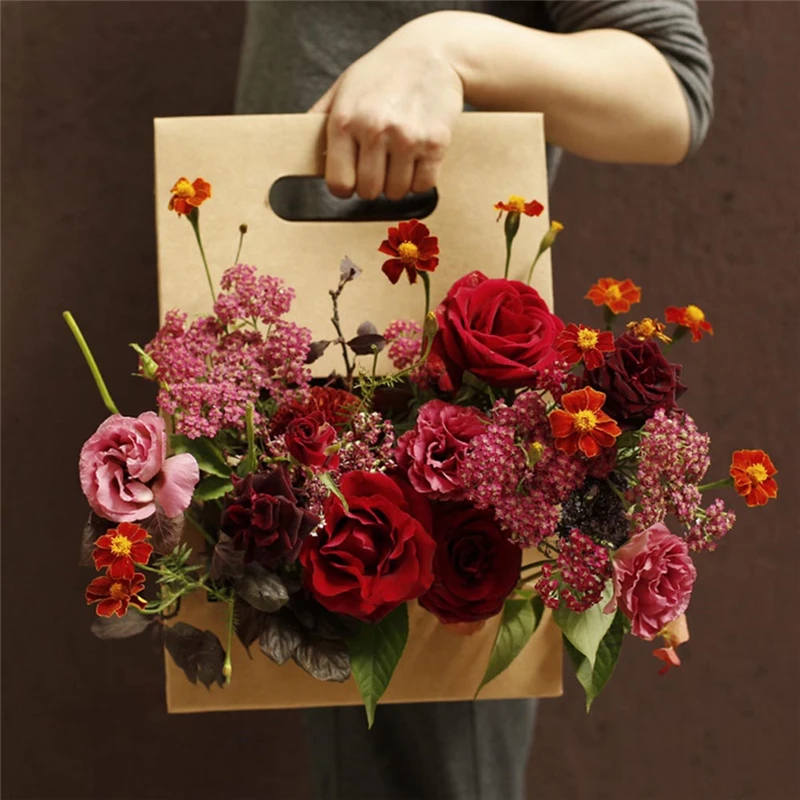 

Brown Kraft Paper Gift Bags Wedding Flower Packaging Recyclable Florist Gift Packaging Box Party Gift Packing 38*25*12CM