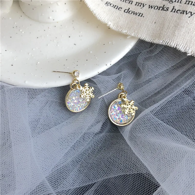 

2019 Korean Fashion Snowflake Geometric Earrings Exquisite Crystal Earrings For Women Jewelry Brincos Bijoux boucle d'oreille