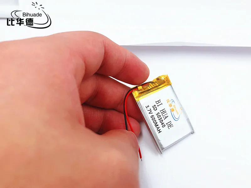 

Li-Po 3.7V 600mAh battery 503040 Lithium Polymer Li Po li ion Rechargeable Battery For Mp3 MP4 MP5 GPS electronics part