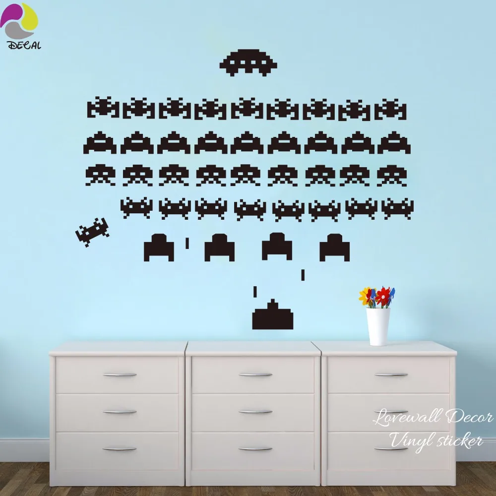 Cartoon Space Invaders Wall Sticker Kids Room Classic Video Game Decal For Car Laptop Vinyl Tank Game Home Decor Child room DIY (2)