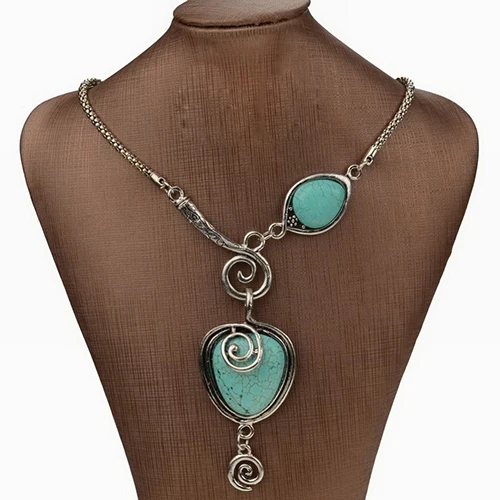 

Women's Vintage Charm Heart Bib Collar Statement Pendant Necklace