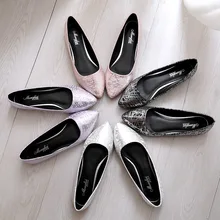 Тонкие Туфли ярких цветов; женские полосатые туфли на плоской подошве с граффити; удобные слипоны; большие размеры 34-43; Мокасины с острым носком; mujer