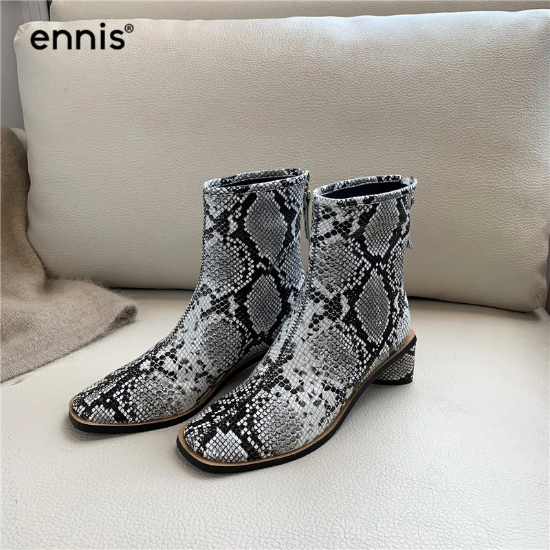 ENNIS/; Модные ботильоны; женские ботинки из натуральной кожи; обувь с круглым носком; ботинки из мягкой кожи; женские осенние повседневные ботинки; A951