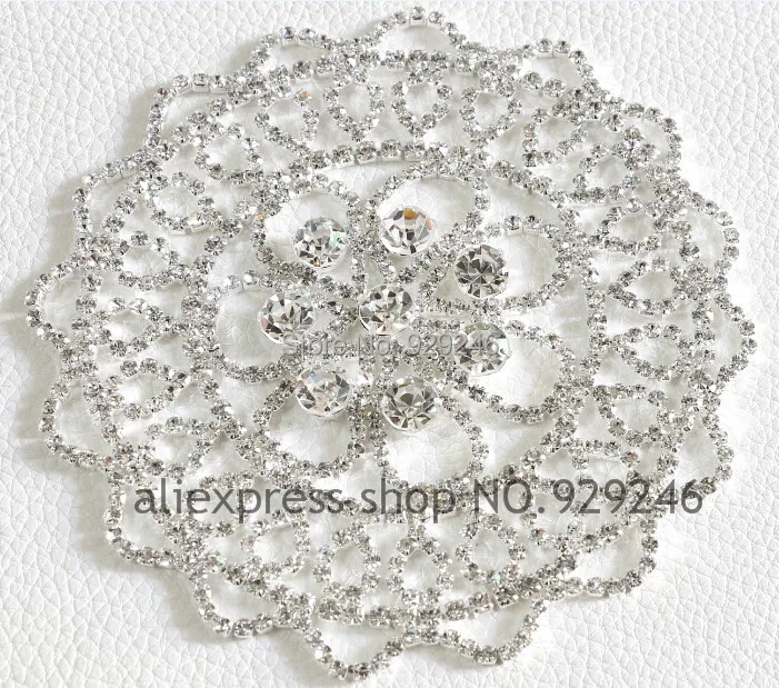 wholesale 10.5cm round flower clear crystal rhinestone applique silver flatback fur coat snow boots bridal hair decoration
wholesale 10.5cm round flower clear crystal rhinestone applique silver flatback fur coat snow boots bridal hair decoration