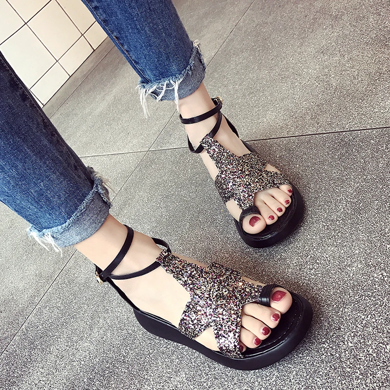 Fires Fashion Women Sandals Summer Gladiator Shoes Ladies Slipper Comfort Beach Flat Sandal Platform Sandals Comfortable Loafers