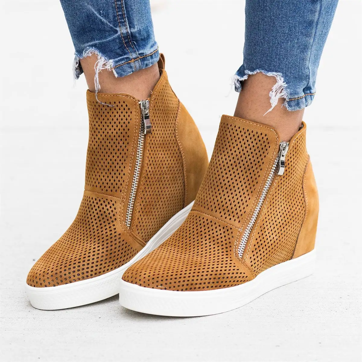 

MoneRffi 2019 PU Leather Within The Higher Pure Woman Casual Shoes Fashion Side Zipper Sneakers Anti Skid Outsole Ladies Shoes