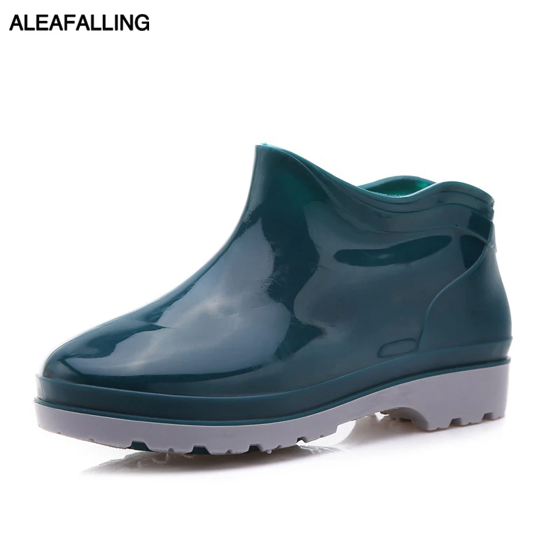 

Aleafalling Women Rain Boots Lady Ankle Waterproof Lady Shoes Removable Thicken Rainproof Cover Car Washing Girl's Shoes