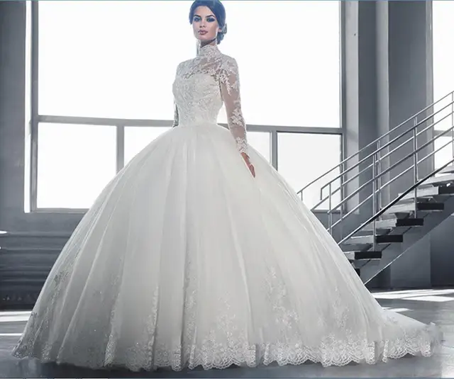 17033 Dentelle 2017 Robes De Mariage Musulman Africain Puffy Robes De Mariée Col Haut Couvert Bouton Longue De Mariage De Luxe Robe Arabe Robe