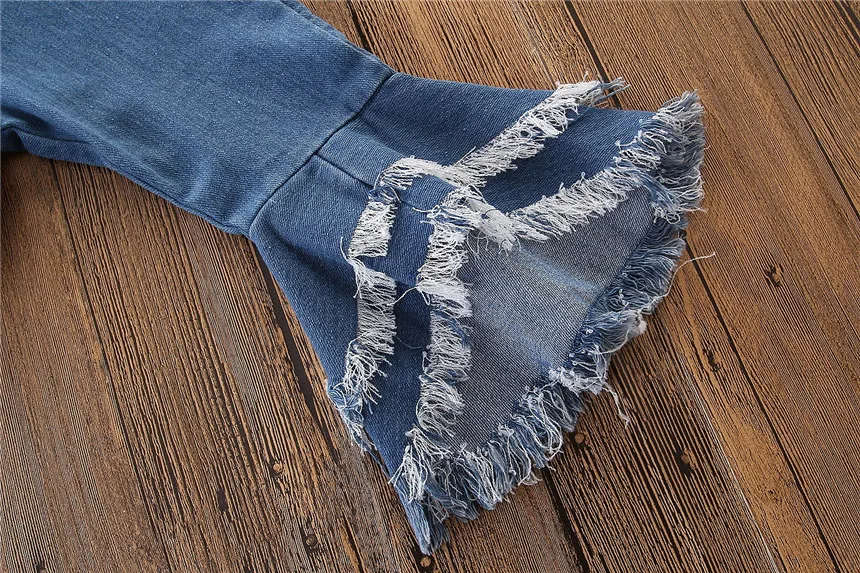 Europa e América Crianças da Criança do Bebê Meninas Calças Moda Estilo Jeans Queimado Crianças Denim Bell Bottom Boot Corte 9 jeans queimado calças crianças da criança do