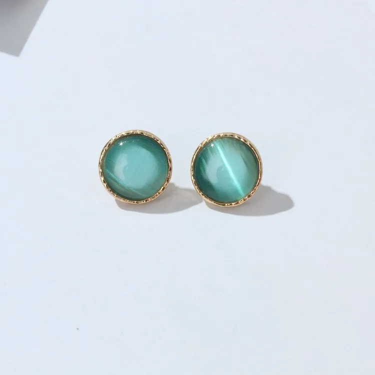 

2018 New Fashion Earrings Retro Temperament Cat's Eye Ear Gold / Silver Lady Birthday Gift Free Shipping Neue Ankunft Ohringe