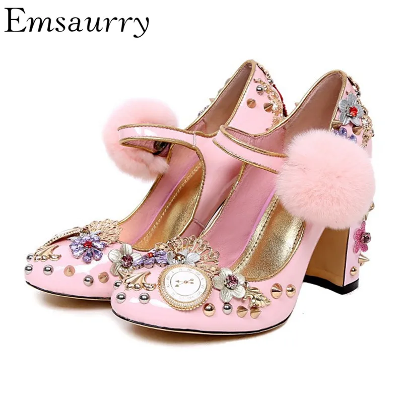 

Top Quality Handmade Crystal Mary Janes Luxury Diamond Metal Decoration Clock Pink Pompoms Rivet Flower High Heel Wedding Shoes