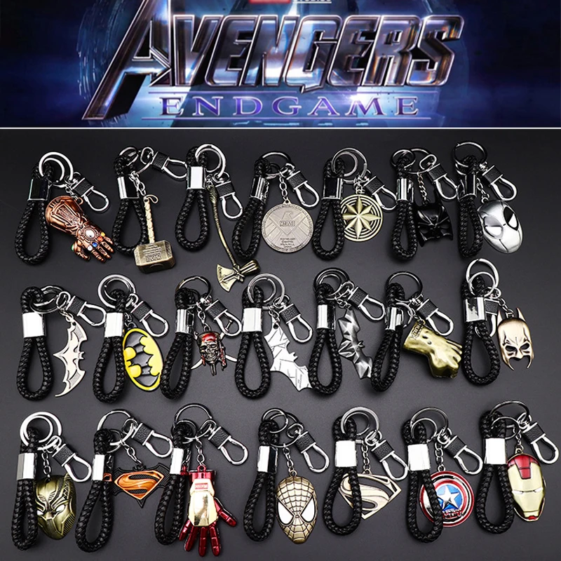 

The Avengers Captain America Keychain Superhero Star Shield Pendant Keyring Car KeyChain Accessories Batman Marvel KeyChains