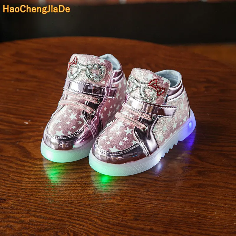 

Gold Pink 2018 Luminous Sneakers Kids Sneakers Charging Lighted LED lights Children Shoes Casual Girls Shoes