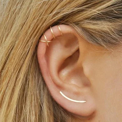 

2018 Fashion personality simple jewelry cross ear clip double C cartilage U-shaped double no pierced earrings for women