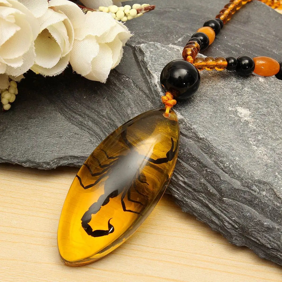 

Unique Natural Insects Amber Chinese Specialtie Scorpion Inclusion in Pendant Necklace Gemstone Ornament Crafts Gifts