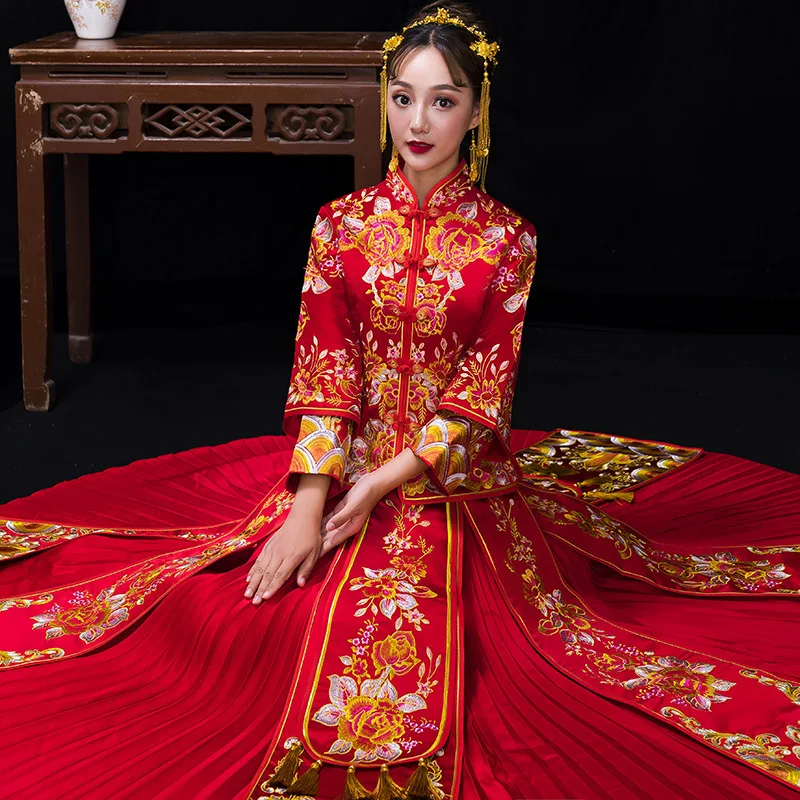 Высококачественные платья с вышивкой женское традиционное китайское платье женское длинное Ципао для свадьбы Восточный Халат