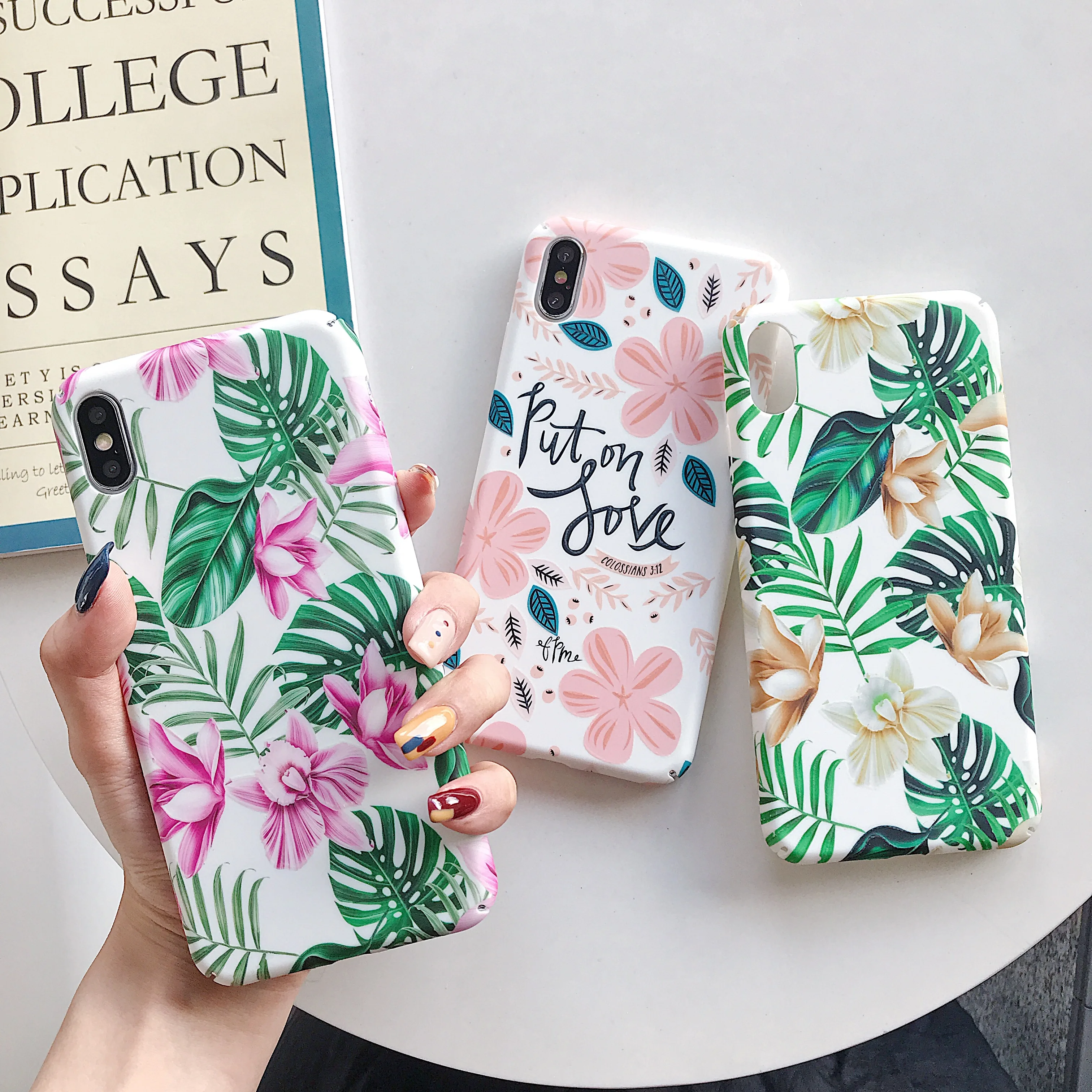 

KISSCASE Fashion Flower Leaves Case For Samsung Galaxy A50 A30 A70 A90 A3 A5 2017 A9 A6 A8 Plus A7 2018 A750 Luminous Capa