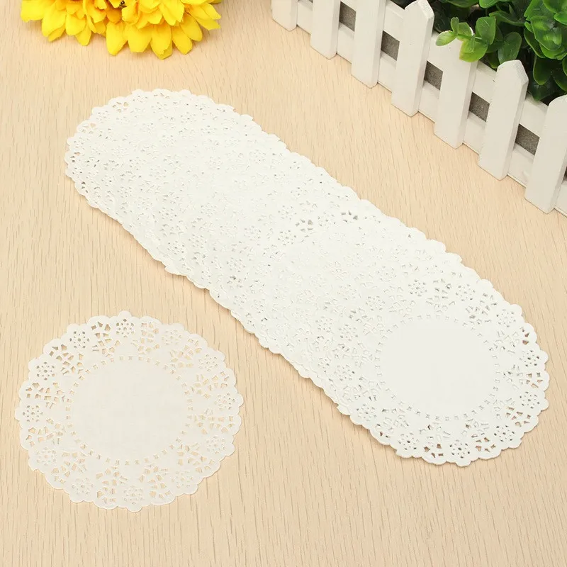 

100pcs 4.5 Inch Retro Romantic Flower Embossed Round Paper DIY Baking Craft wrapping Paper Lace Doilies Wedding Party Decor Gift