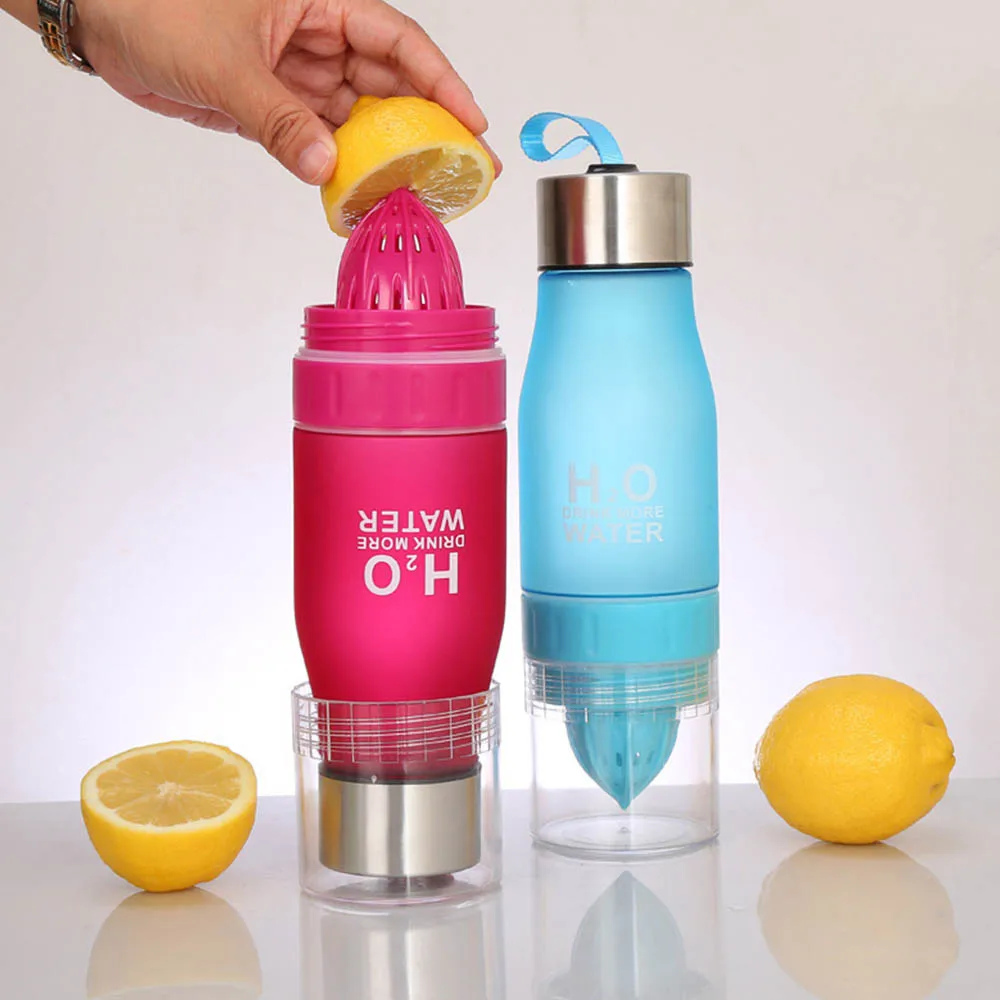 

650ml Fruit Juice Infuser Water Bottle Plastic Lemon Juice Bottle For Sport