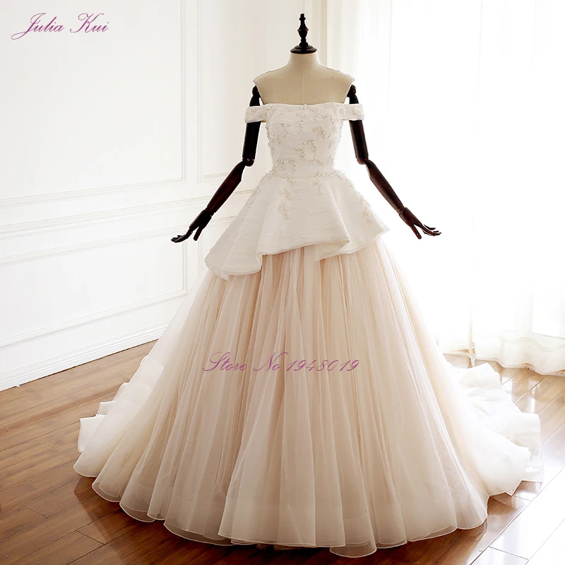 

Julia Kui Vintage Tiered A Line Wedding Dress With Elegant Tulles Floor Length Of Lace Up vestido de noiva