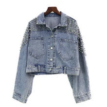 Женская короткая укороченная джинсовая синяя куртка с длинными рукавами и пуговицами; джинсовая куртка с отложным воротником и карманами с заклепками; C0023