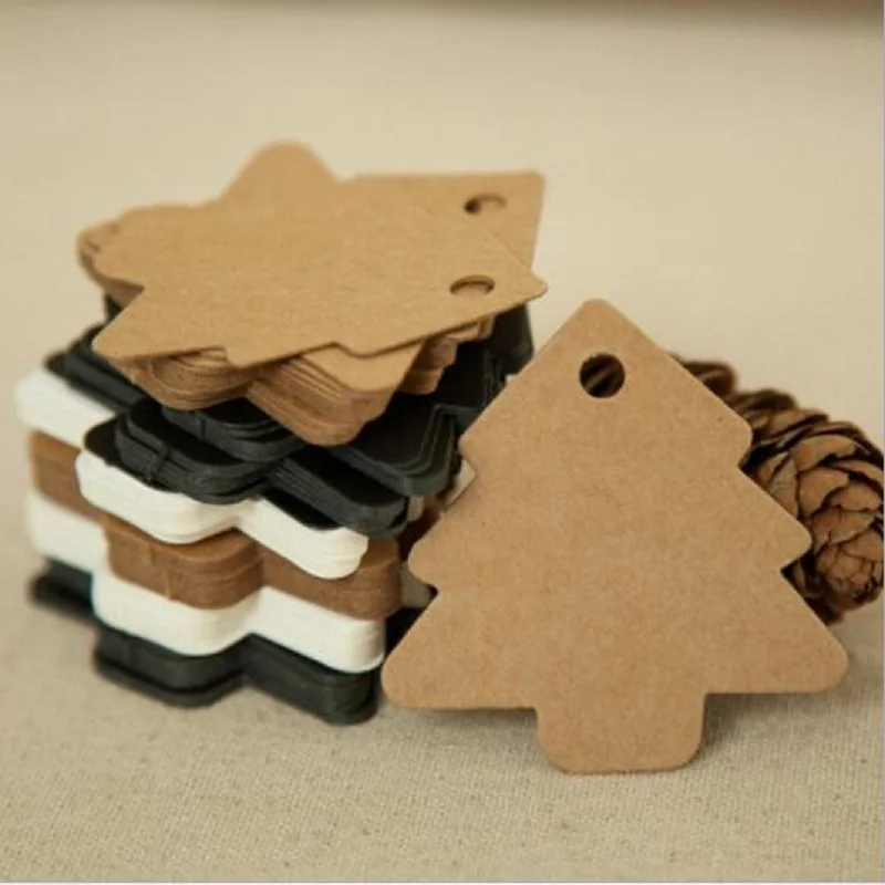

DIY Kraft Paper Christmas Tree Tags Hanging Paper Gift Cards Wedding Party Favor Cards Gift Tags Price Labels Decoration
