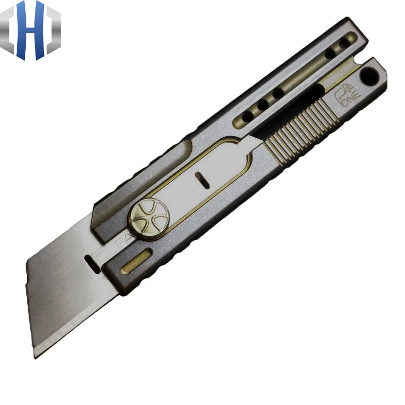 Titanium Alloy Utility Knife Tactical Short Cut Wallpaper Open Box Cutter Carved One Hand Open And Close EDC Titanium Alloy Utility Knife Tactical Short Cut Wallpaper Open Box Cutter Carved One Hand Open And Close EDC